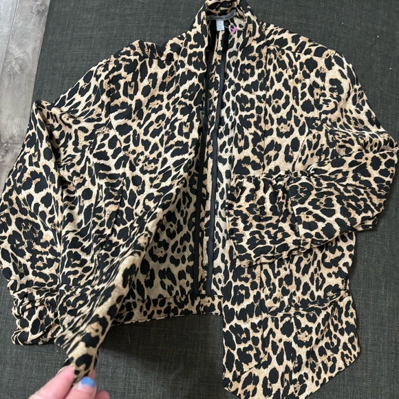 Cute cheetah “jacket” size S - Picture 2 of 4